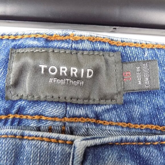 Torrid Crop Wide Leg Vintage Stretch Mid Rise Jeans Size 16 Blue - Picture 3 of 5